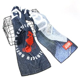 Cad iad na táscairí ar chóir duit aird a thabhairt orthu nuair a roghnaíonn tú tuáille spóirt?